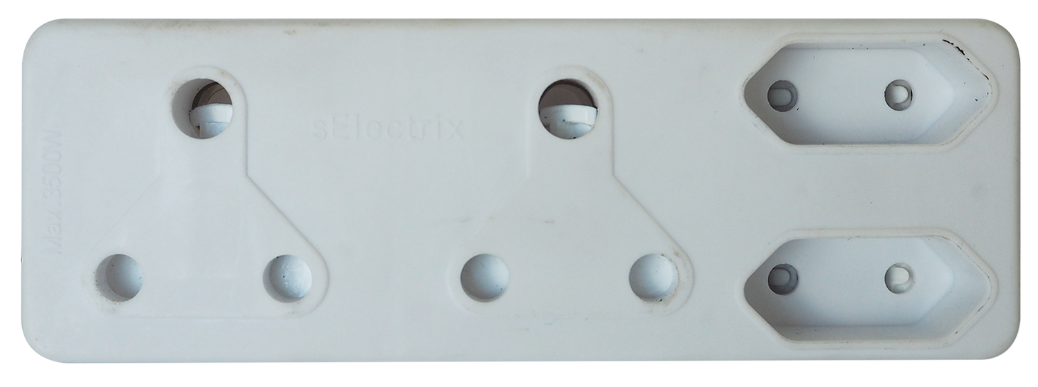 MULTIPLUG 2X15A 2X5A VERT