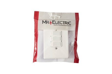 PRE-PACK MR ELECTRIC 3 LEVER 1 WAY SWITCH + PLASTIC COVER 4x2