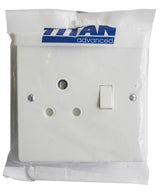 TITAN 16A SINGLE SWITCH SOCKET + PLASTIC COVER 4X4